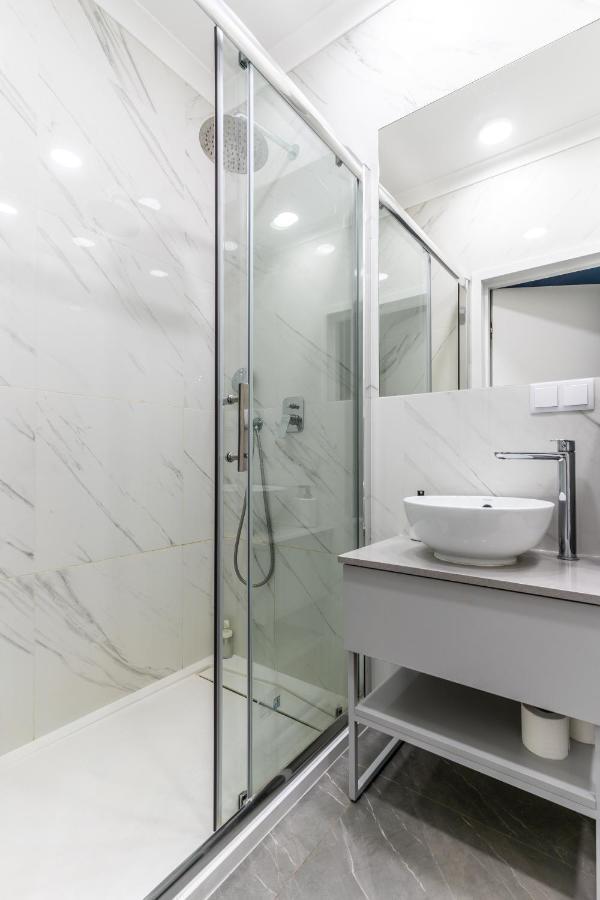 Apartamenty Mennica Residence - Golden Apartments วอร์ซอ ภายนอก รูปภาพ