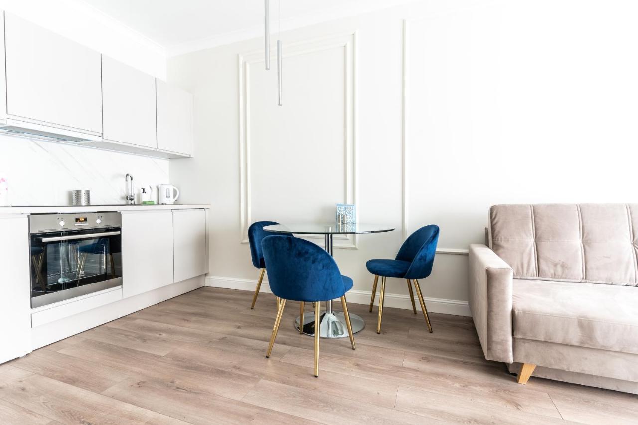 Apartamenty Mennica Residence - Golden Apartments วอร์ซอ ภายนอก รูปภาพ
