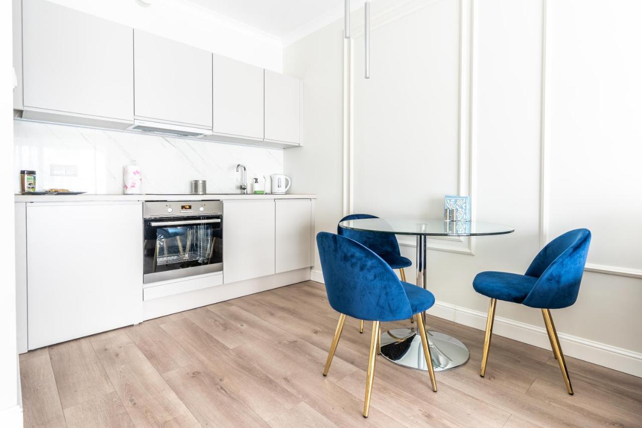 Apartamenty Mennica Residence - Golden Apartments วอร์ซอ ภายนอก รูปภาพ